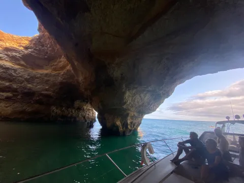 Benagil Cave Yacht Charter -  Welcome to AlgarveActivities